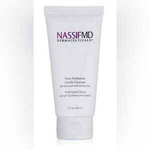 NassifMD pure Hydration  gentle cleanser with matcha tea 2.oz